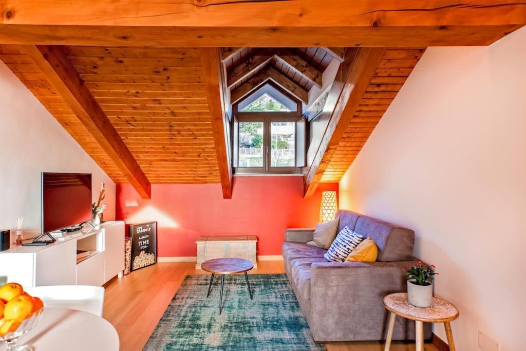 Charming 2.5Room Flat In Center Of Monforte dʼAlba Esterno foto
