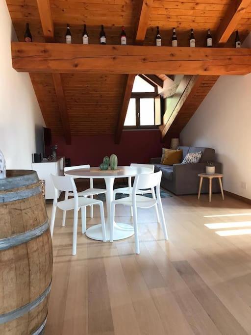 Charming 2.5Room Flat In Center Of Monforte dʼAlba Esterno foto